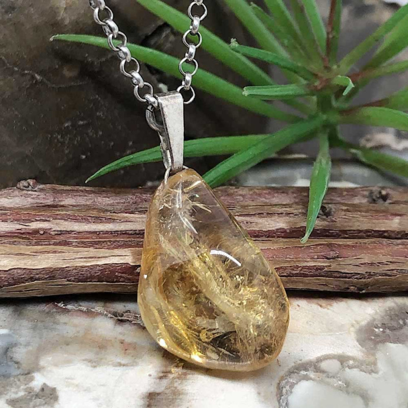 Pendentif pierre Citrine  roulée sur chaîne argentée