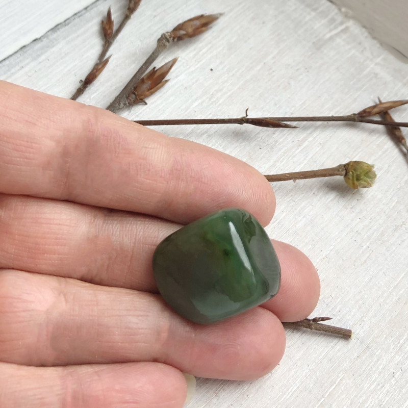 Jade, Galet poli taille M