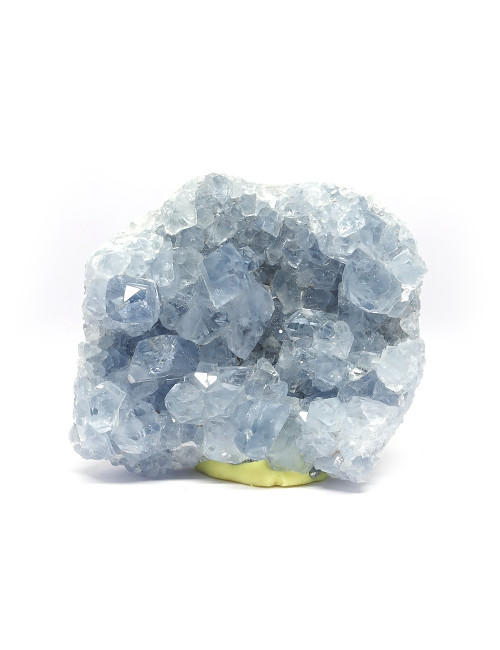 La symbolique de la pierre celestite est calme intérieur, douceur et communication