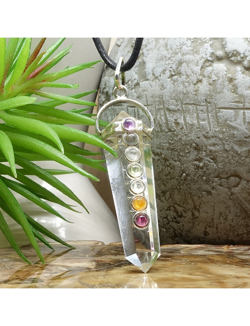 Cristal de roche et 7 chakras