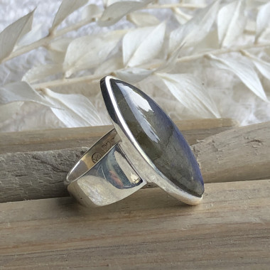 Bague en labradorite