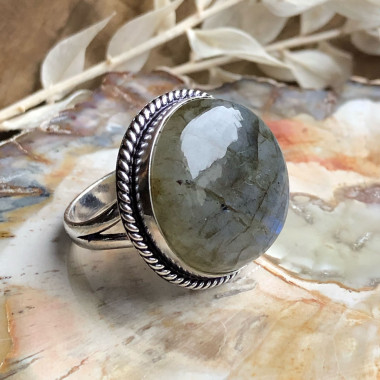 Bague en pierre de Labradorite sur argent