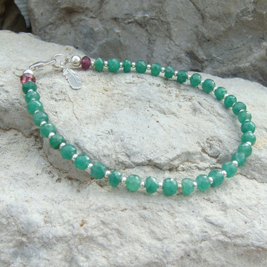 Bracelet en pierre émeraude