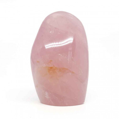 Le quartz rose est la pierre du cœur et des amoureux.
Il soulage le stress émotionnel ou le régularise.