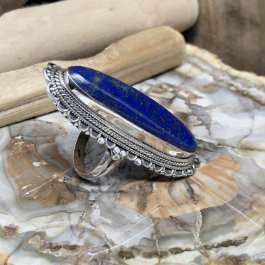 Bague en argent et en pierre de lapis lazuli